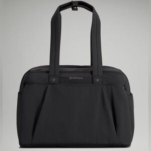 Lululemon Throwback Triple-Zip Duffle Bag 25L